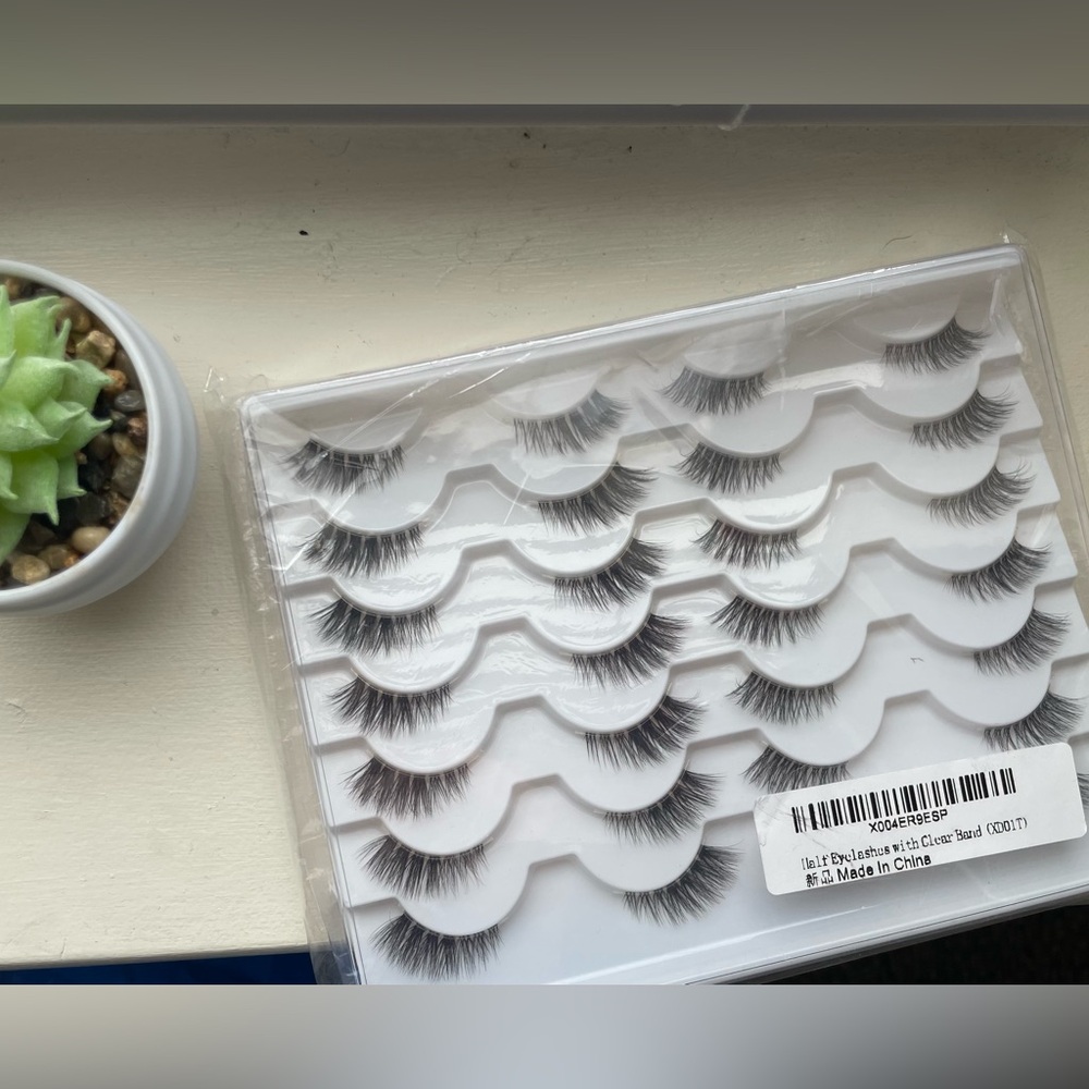 Set of Dramatic False Eyelashes (No Glue)